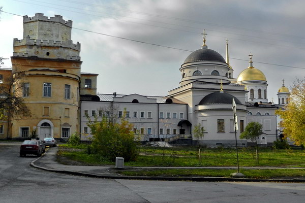 Ново-Тихвинский женский монастырь