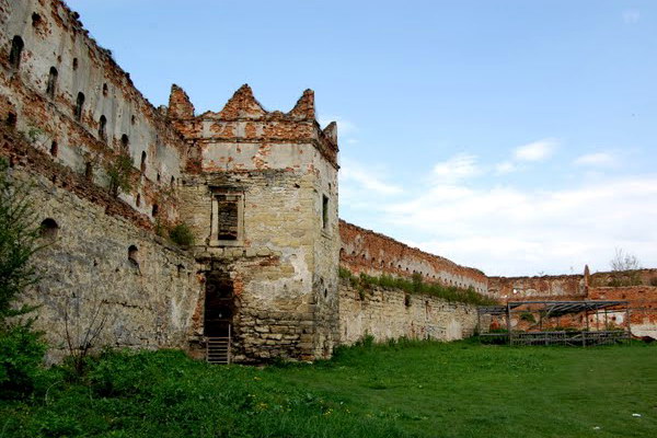 Старосельский замок